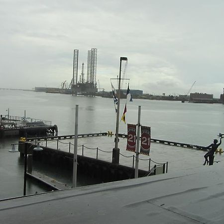 Harbor House Hotel And Marina Galveston Eksteriør bilde