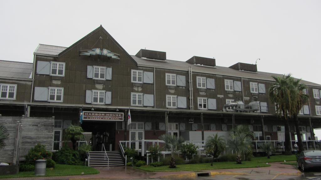 Harbor House Hotel And Marina Galveston Eksteriør bilde
