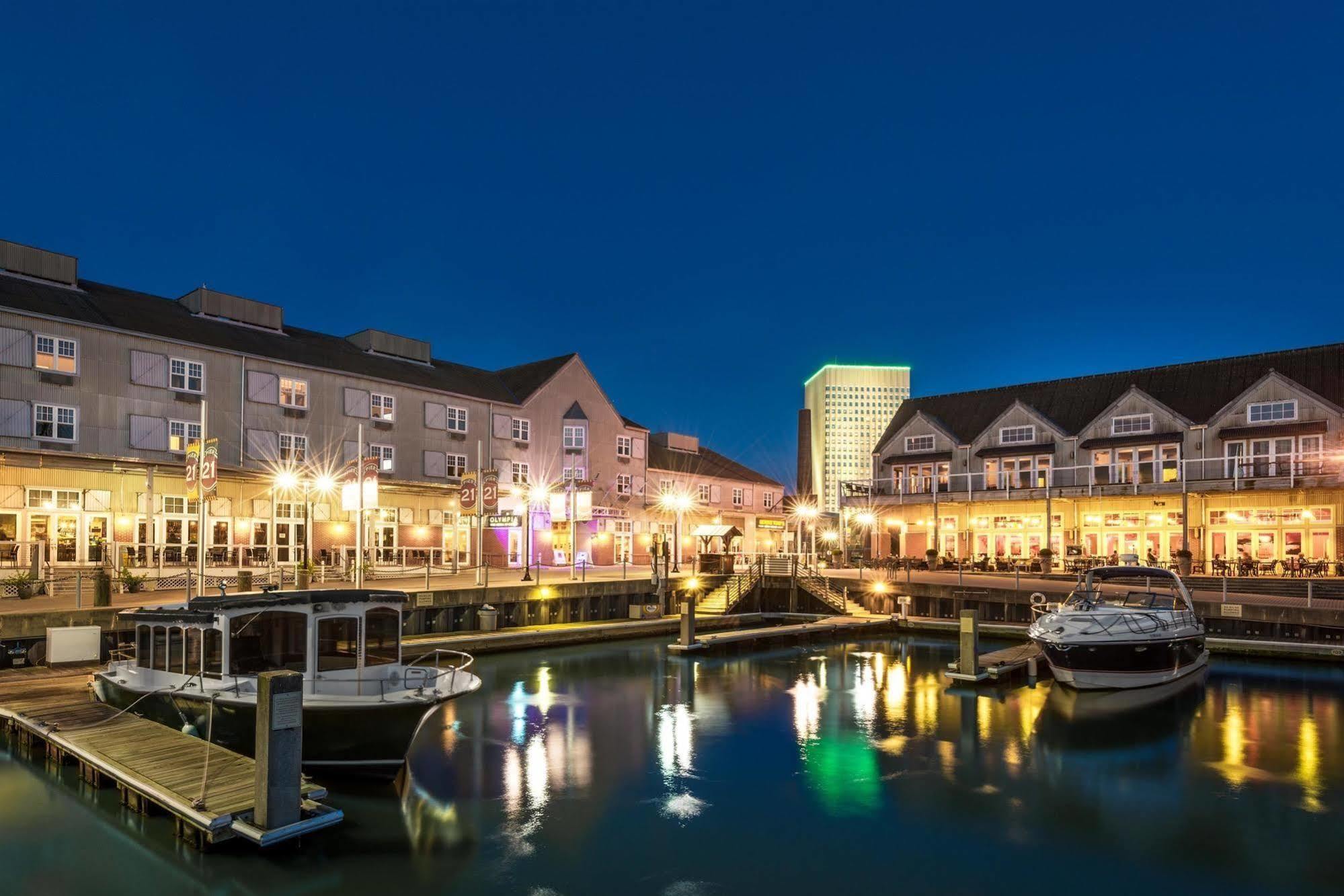 Harbor House Hotel And Marina Galveston Eksteriør bilde
